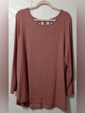 24/7 Maurices Long Sleeve Scoop Neck Strappy Back Top, Dusty Rose, Size 2X